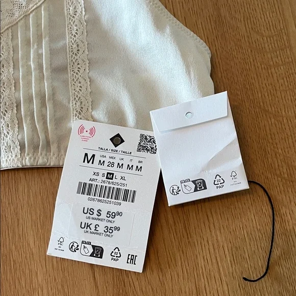 Zara Cream Lace-Trim Bralette with Pintuck & Button Detail - Picture 4 of 4